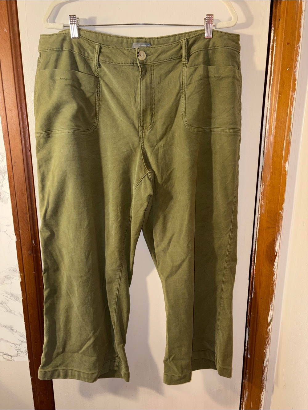 2 for $15 Maunces Olive Green Casual wide leg Ankle Pants
